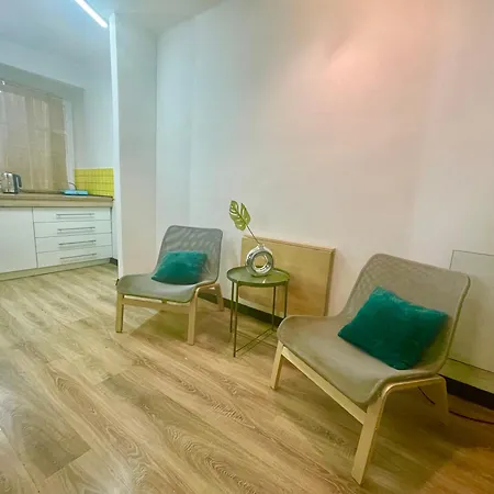 в центрі старого львова Apartment *